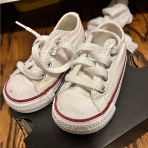 Infant Converse size 4 - White